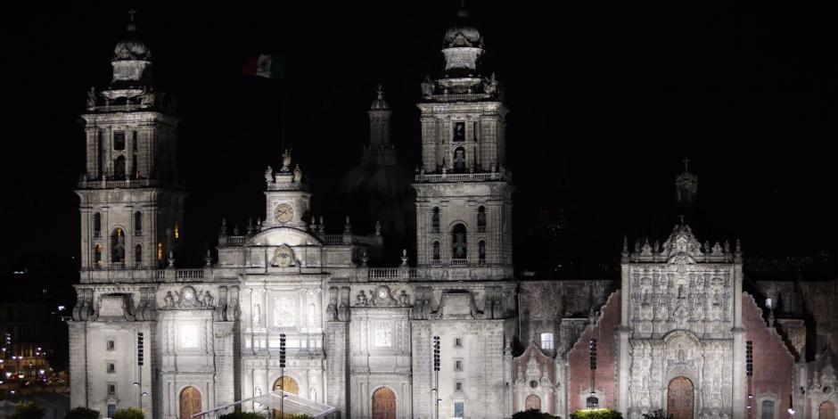 FOTOS: Cae rayo en Catedral Metropolitana y daña una de sus cúpulas