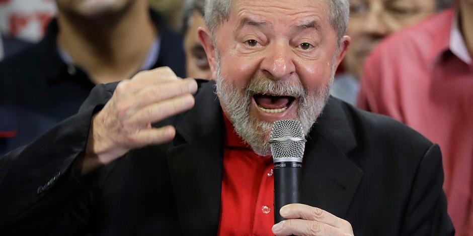 Frena juez excarcelación de Lula da Silva
