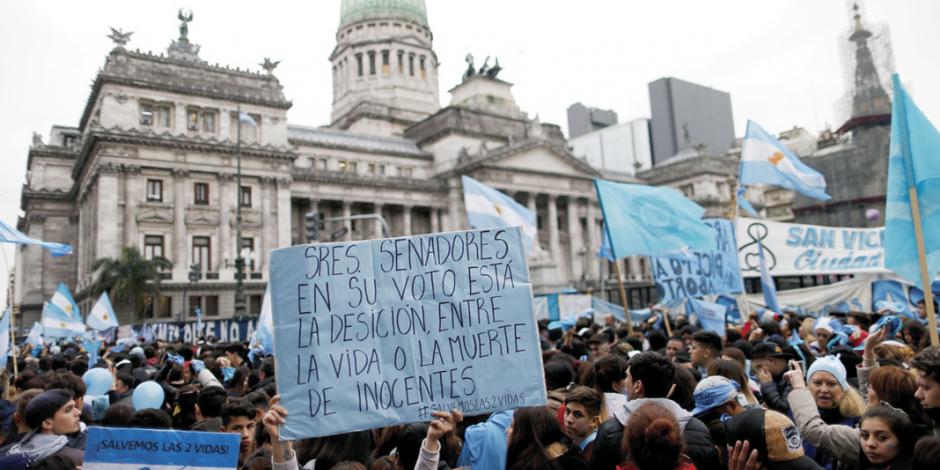 Argentina se enciende en día D para aprobar aborto