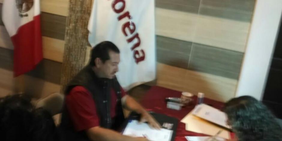Se registra Noé López como precandidato de Morena al gobierno de Veracruz