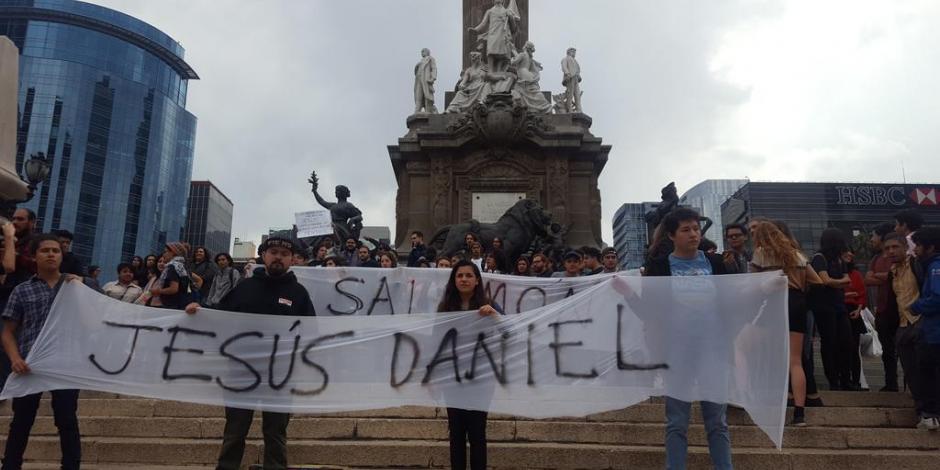 Protestan en CDMX por asesinato de alumnos de cine en Jalisco