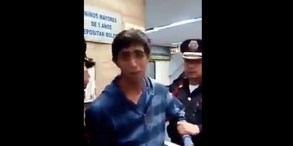 VIDEO: Agresor sexual llora tras ser detenido por eyacular sobre pasajera del Metro