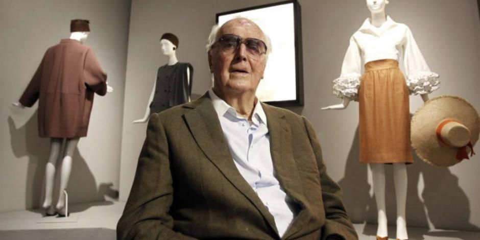 Givenchy, el diseñador que vistió a Jackie y Audrey, muere a los 91 años