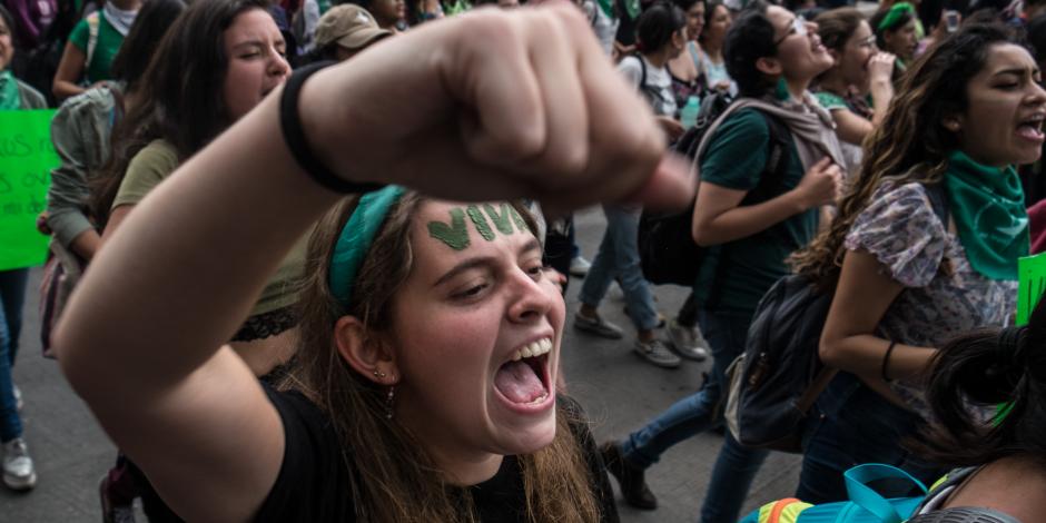 Con marcha de apoyo a Argentina, piden aborto legal para todo México