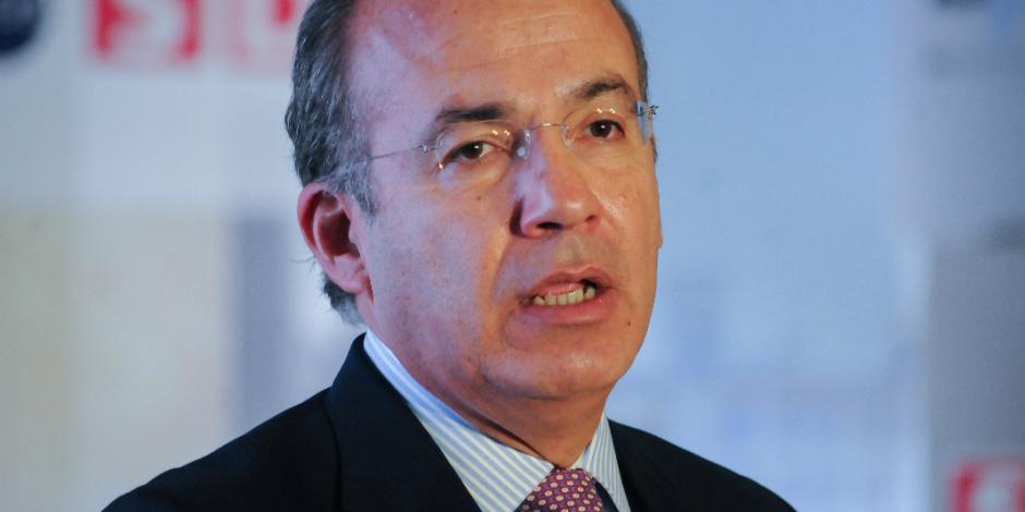 Promueve Felipe Calderón voto en contra de Anaya