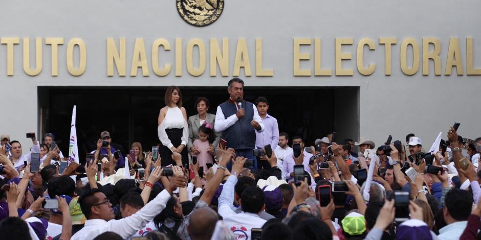 “El Bronco” recupera más de 14 mil firmas en primera audiencia en el INE