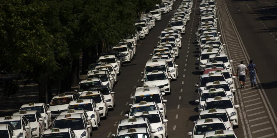 FOTOS: Taxistas de España levantan huelga contra Uber y Cabify