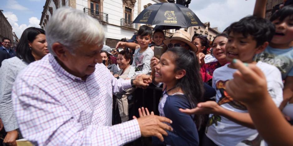 López Obrador promete terminar en su sexenio con charrismo sindical