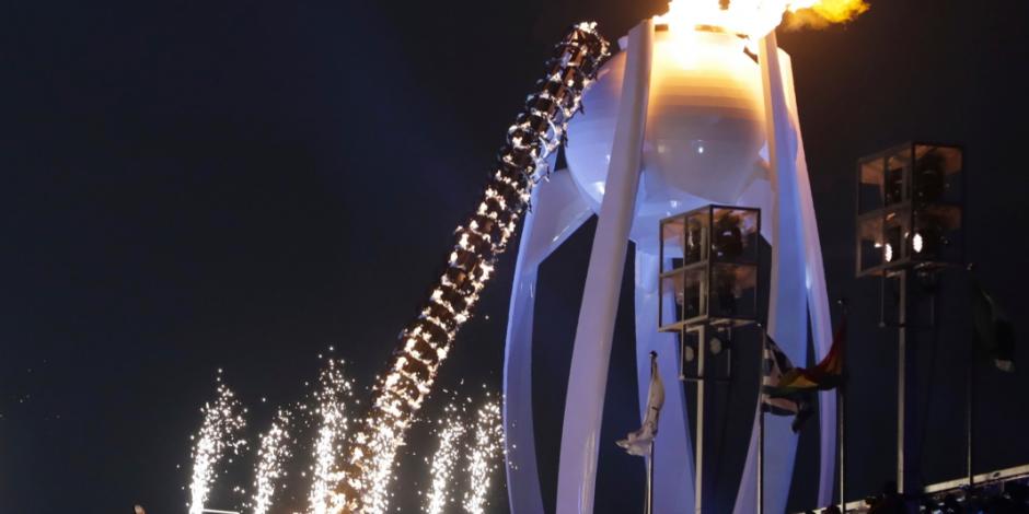 FOTOS: Arrancan Juegos Olímpicos de Invierno con llamado de paz