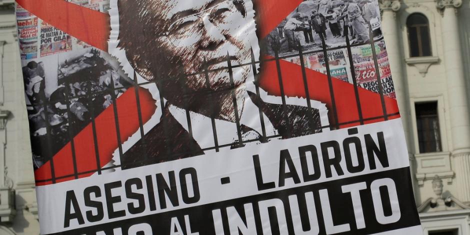 Suma Perú 3 renuncias tras indulto al expresidente Fujimori