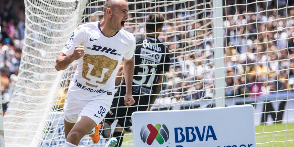 Con doblete de González, Pumas derrota 5-3 a Necaxa