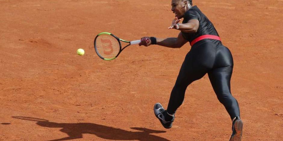 Como madre, Serena Williams gana en retorno a Grand Slam