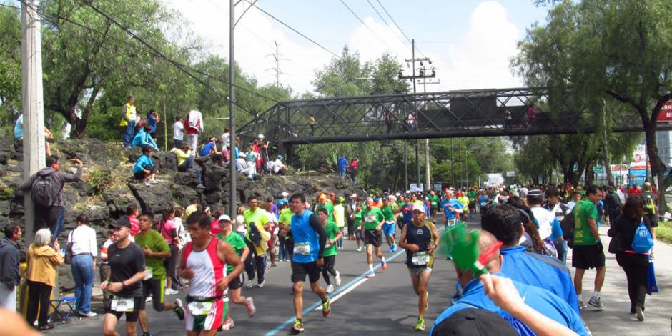 Cierran vialidades por maratón de la CDMX