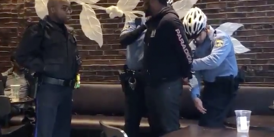Policía detiene a afroamericanos por estar en Starbucks sin consumir