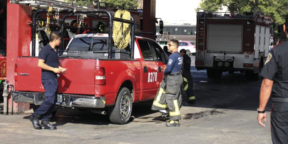 Ismael Figueroa "justifica" que los bomberos realicen mudanzas