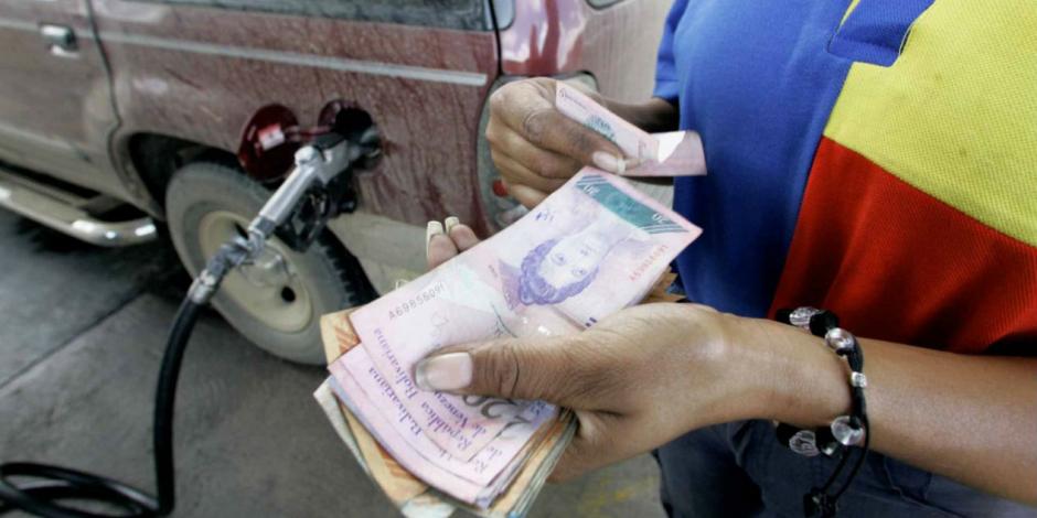 Gasolina con subsidio, sólo para censados con carnet de la patria, anuncia Maduro