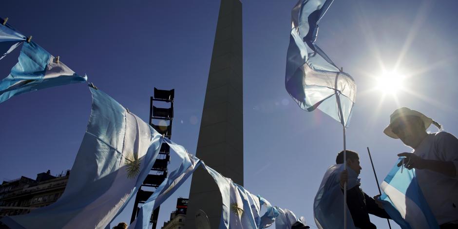 En primer acuerdo en 20 años, FMI avala 50 mmdd para Argentina