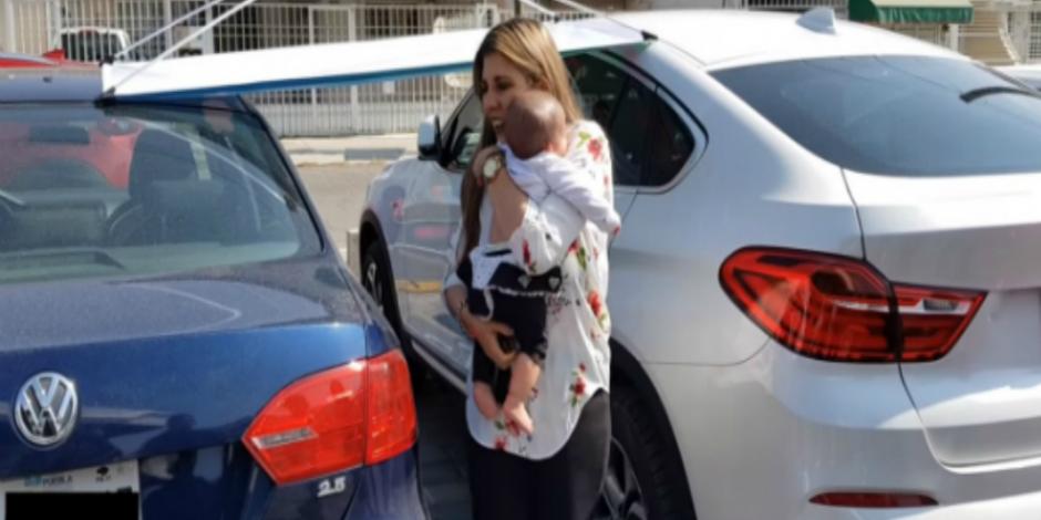 VIDEO: Madre deja a su bebé en coche para irse a desayunar; la bautizan como #MadreDelAño