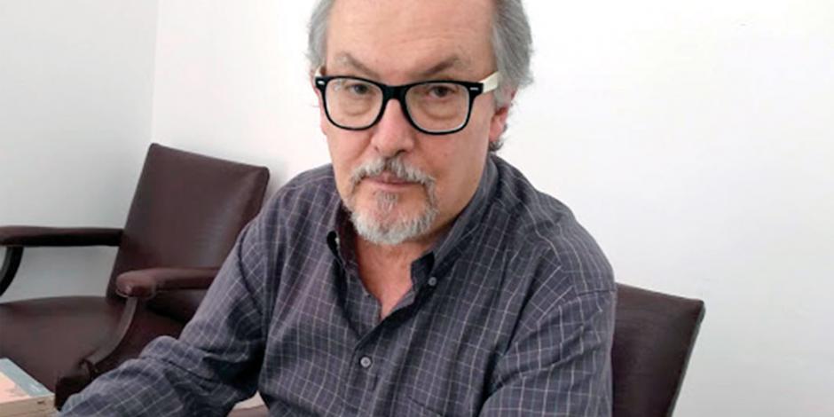 El escritor Álvaro Uribe reúne en libro sus cuentos completos
