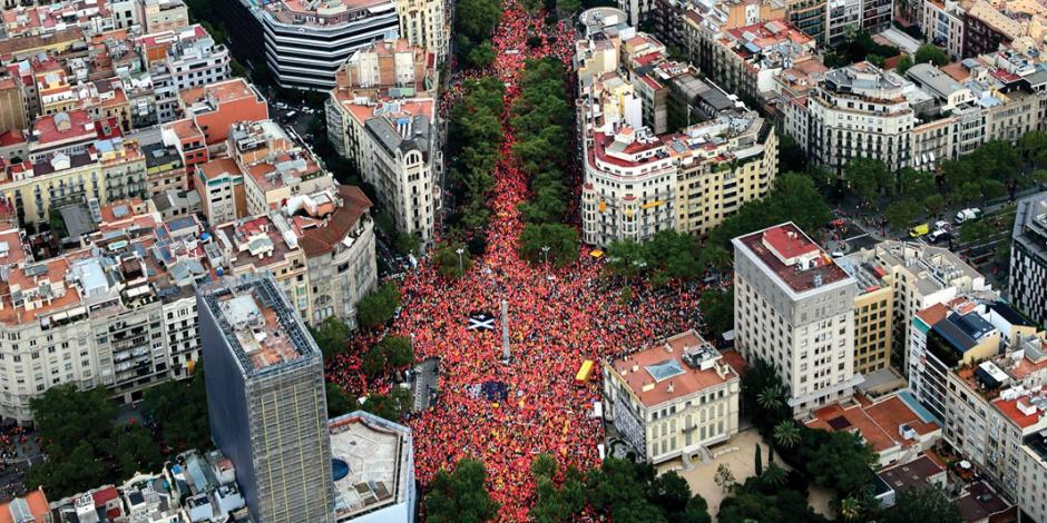 Separatistas exhiben su músculo en día catalán