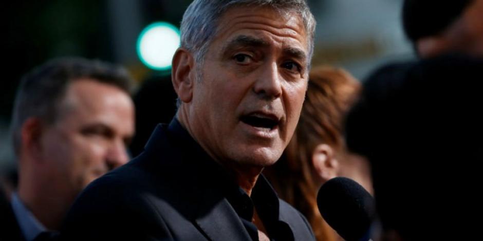 George Clooney sufre accidente en moto en Italia y es hospitalizado