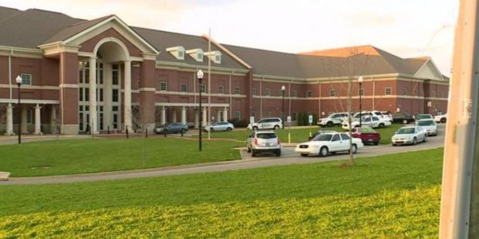 Reportan tiroteo en escuela de Alabama; hay un muerto