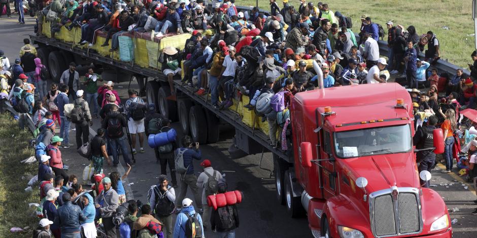 Primera caravana de migrantes sale de Zapopan, se dirigen hacia Tepic