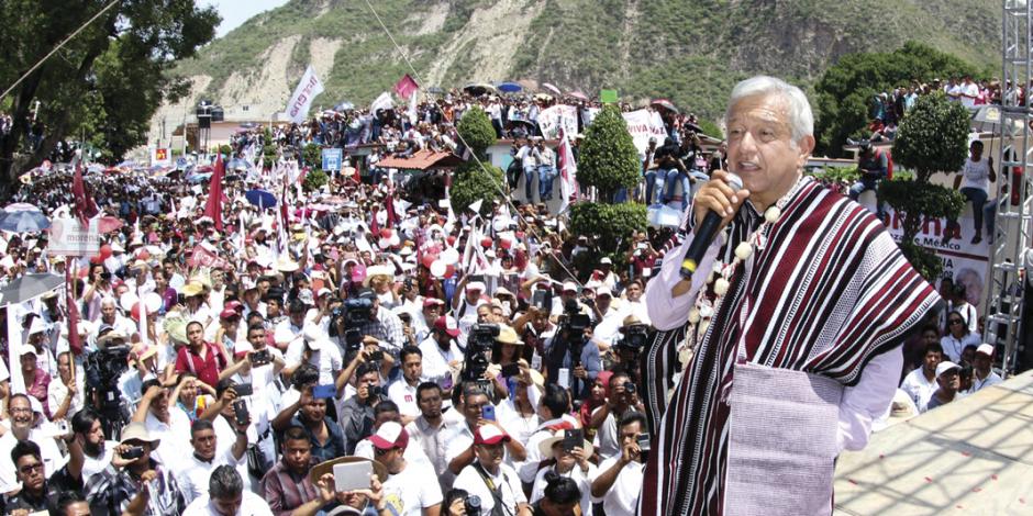 NAIM, viable con IP, afirma López Obrador