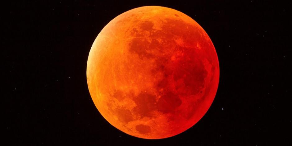 VIDEO Y FOTOS: Eclipse de la luna de sangre, el más largo del siglo