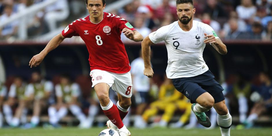 Dinamarca y Francia clasifican con aburrido empate