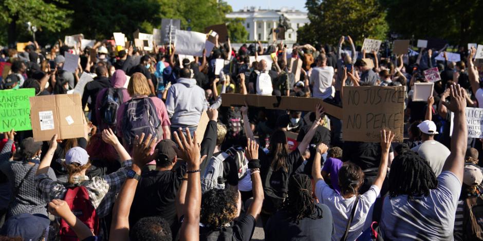 Se reanudan las protestas en los alrededores de la Casa Blanca.