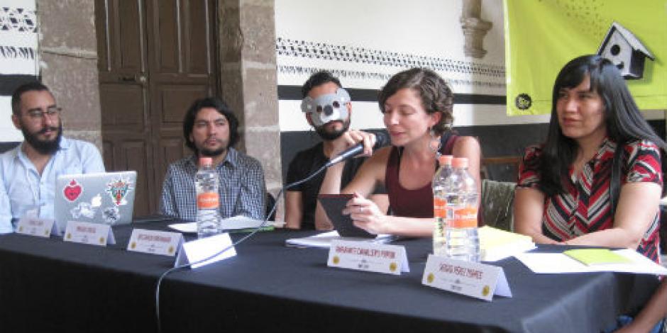 Con mesas de lectura continúa el Encuentro de Poetas Jóvenes de Morelia 2017