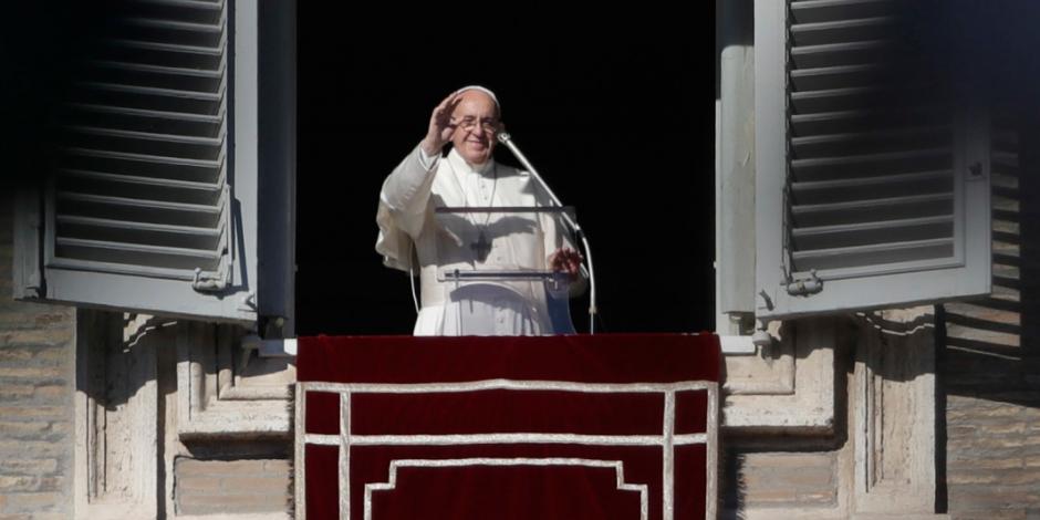 Clama Papa por paz en zonas "calientes" del mundo en víspera de Navidad