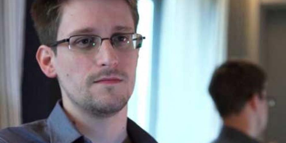 Extiende Rusia permiso de residencia a Snowden hasta 2020