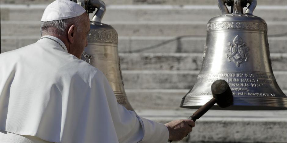 ¡El Vaticano deja el cigarro! Papa Francisco prohíbe su venta