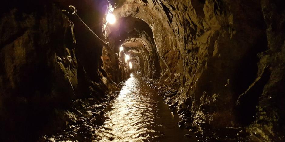 Buscan a 2 mineros sepultados por derrumbe en Coahuila