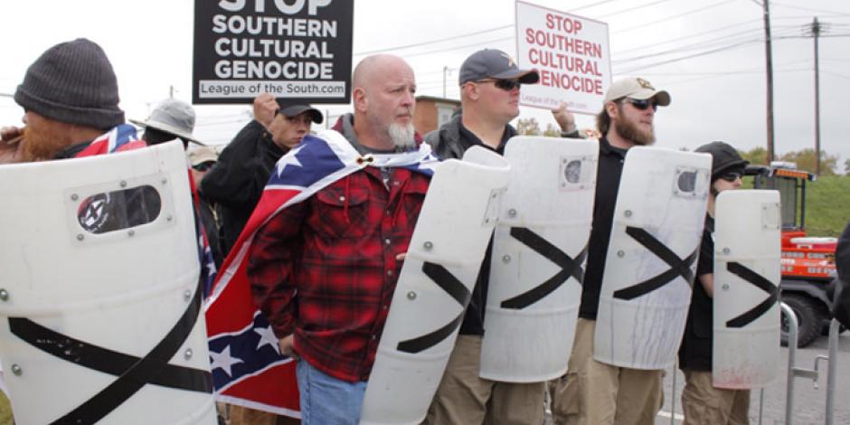 Supremacistas exigen en Tennessee fronteras cerradas y deportaciones
