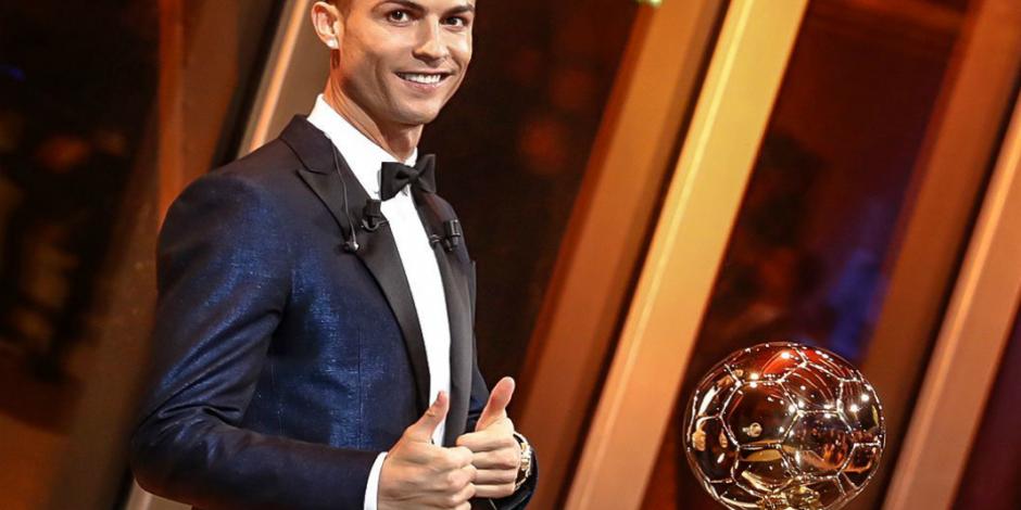 Cristiano recibe su quinto Balón de Oro; iguala a Lionel Messi