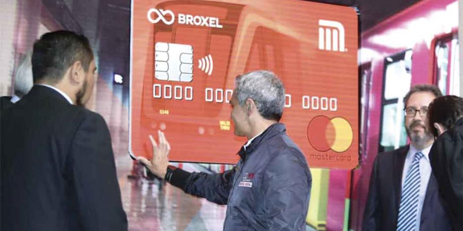 Metro de CDMX tiene ya su tarjeta de débito