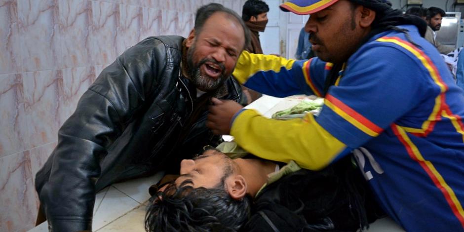 Suicidas atacan una iglesia en Pakistán, hay 8 muertos