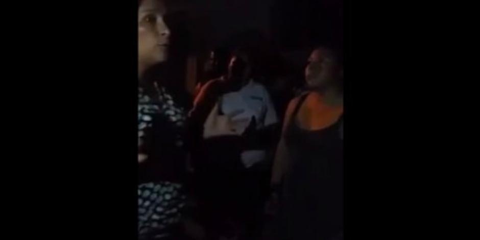 VIDEO: Captan a Rocío Nahle repartiendo ayuda al sur de Veracruz