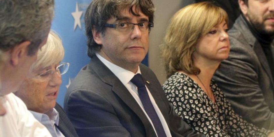 Aplaza juez de Bruselas decisión sobre extradición de Puigdemont