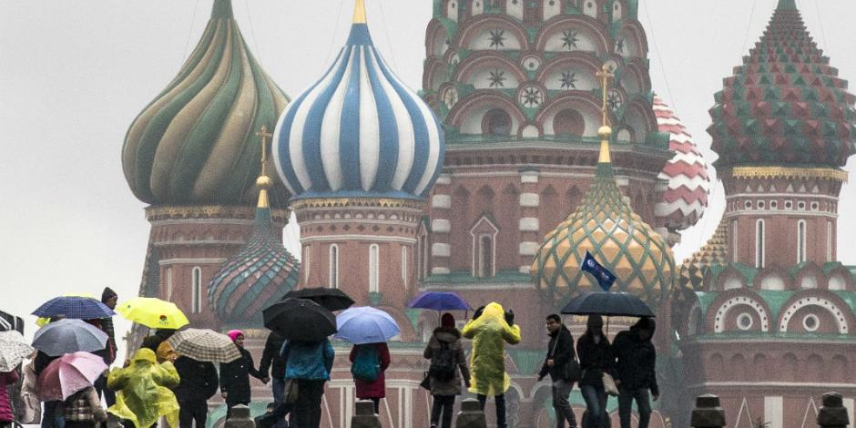 Desalojan a miles en Moscú por falsas alertas de bomba