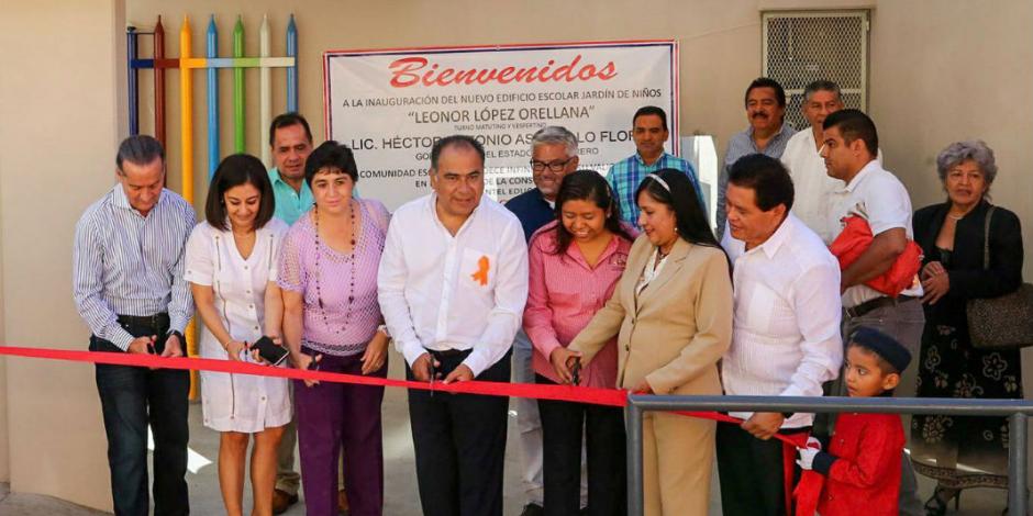 Guerrero avanza en turismo pese a sus problemas: Astudillo