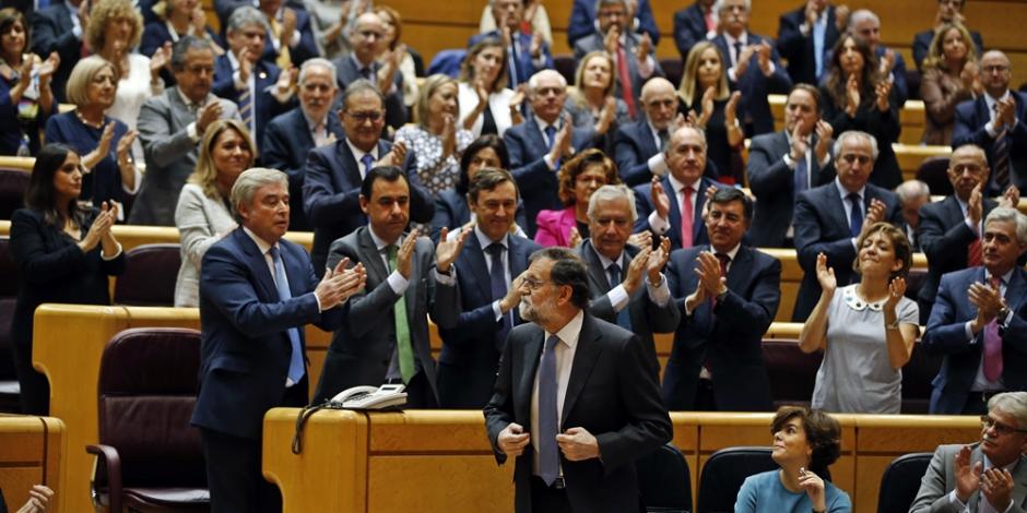 Senado español autoriza intervenir en Cataluña