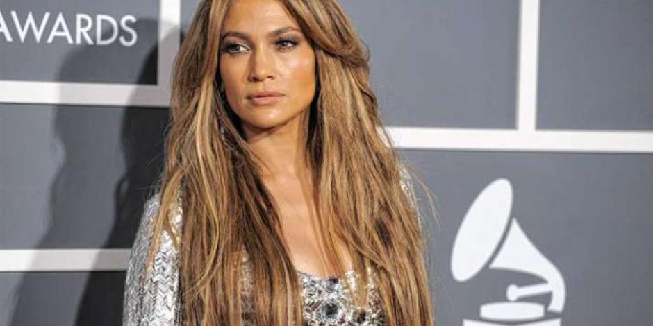 Denuncia de acoso sexual salpica a Jennifer Lopez