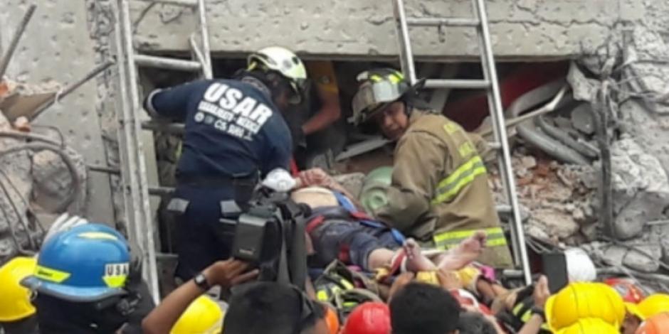 Tras 25 horas atrapado en derrumbe, rescatan a hombre de 66 años en Lindavista