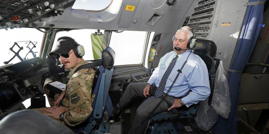 Tillerson realiza visita no anunciada a Afganistán