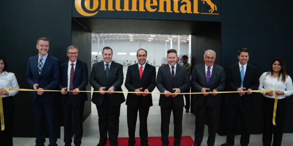 Continental abre nueva planta en México