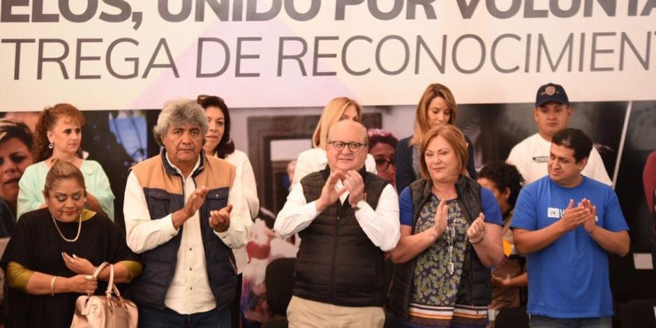 En Morelos, una reconstrucción a fondo; Graco Ramírez y Elena Cepeda reconocen a voluntarios